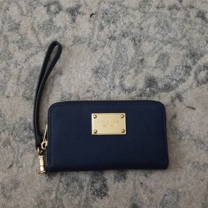 Michael Kors wristlet